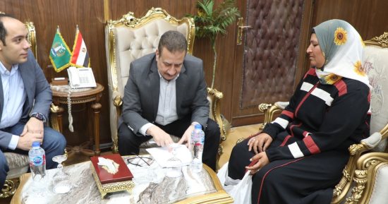 محافظ المنوفية يلتقى "صيادو المنوفية" ويقرر صرف مساعدات مالية وعينية لتوفير حياة كريمة