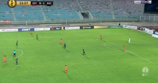 30 دقيقة.. هجوم من الترجي.. والأهلي يحافظ على التقدم بهدف فى دوري الأبطال