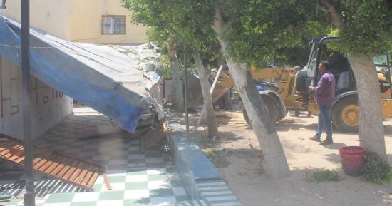 وزير الإسكان يصدر قراراً بإزالة تعديات ومخالفات بناء بالساحل الشمالى