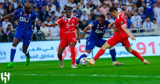 250 ألف ريال مكافأة لكل لاعب بالهلال السعودى بعد التتويج بكأس خادم الحرمين