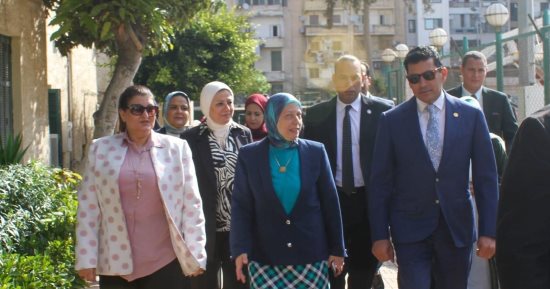 وزير الشباب والرياضة يناقش رسالة دكتوراه بجامعة الإسكندرية