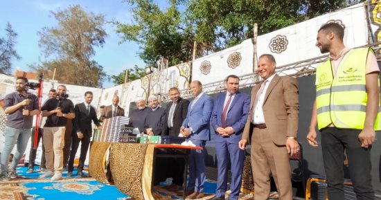 10 رحلات عمرة.. تكريم 450 من حفظة القرآن الكريم فى بنى سويف (صور)