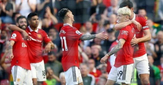 مانشستر يونايتد ضيفا على بورنموث للحفاظ على المركز الرابع بالدوري الإنجليزي