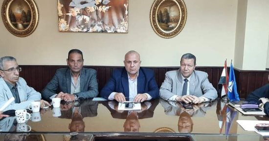 وكيل "تعليم دمياط" يتابع امتحانات الشهادة الإعدادية من داخل غرفة العمليات