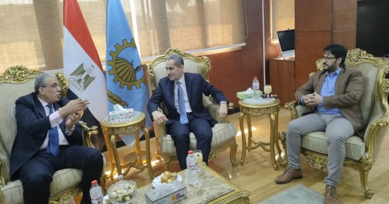 محافظ الغربية يستقبل وفد "القوى العاملة بالنواب" خلال زيارة ميدانية للجنة