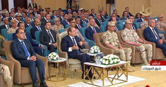 الرئيس السيسي: إنتاج مليون طن قمح من توشكى والعوينات يوفر 400 مليون دولار