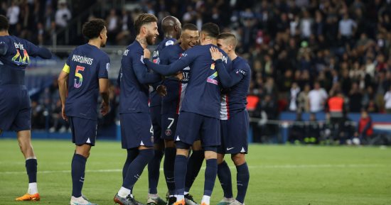 باريس سان جيرمان يواجه أوكسير لحسم لقب الدورى الفرنسى 
