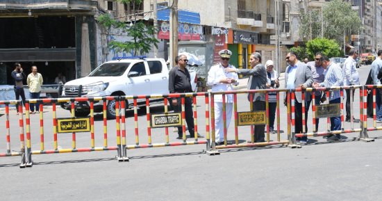 محافظ الغربية يناقش مقترحات الاتجاهات المرورية للمحاور الجديدة
