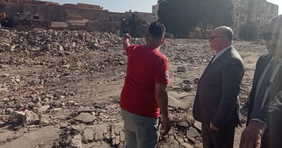 محافظ القاهرة يتفقد إزالات منطقة عرب اليسار بميدان السيدة عائشة