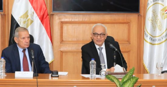 وزير التعليم: عقد امتحانات عادلة لمصلحة الطلاب واتخاذ إجراءات مواجهة الغش