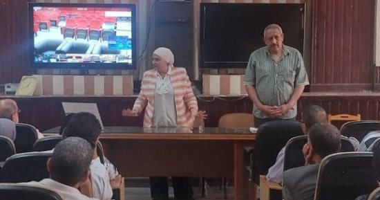 مدير "تعليم القليوبية" تشدد على رؤساء لجان الإعدادية بالتواصل مع غرفة العمليات