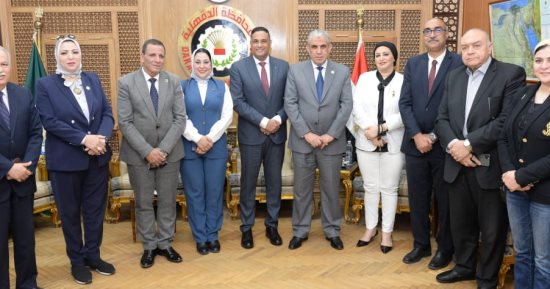 "قوى النواب" تزور محافظة الدقهلية وتوصى بحصر العمالة غير المنتظمة.. صور