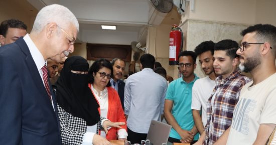 رئيس جامعة المنوفية يفتتح معرض "الروبوتات والنظم الذكية المبتكرة"