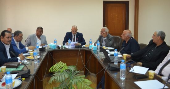 اتحاد العمال يطالب "الحوار الوطنى" بعقد مؤتمر لحماية الصناعة الوطنية