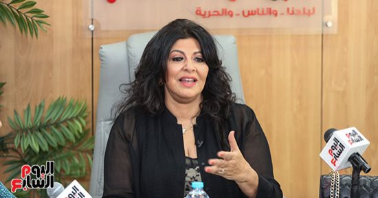 بسبب 150 ألف ريال.. 9 معلومات عن خلاف الفنانة هالة صدقي مع مساعدتها
