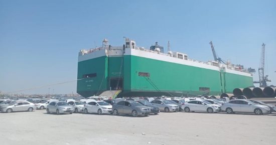 تفريغ 1012 سيارة لذوى الهمم و3500 طن رخام وشحن 8650 طن صودا كاوية من ميناء غرب بورسعيد