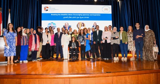 السفيرة سها جندى ضيف شرف ندوة نجاحات مصرية حول العالم بالجامعة البريطانية