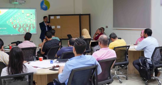 مياه سوهاج تنظم برنامجا تدريبيا على مهارات العرض والتقديم لتنمية مهارات الكوادر البشرية