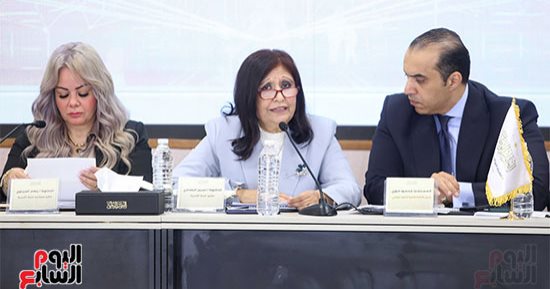 الحوار الوطنى يقترح وضع الأم فى المرتبة التالية مباشرة للأب فى الوصاية على أموال القاصر