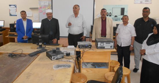 رئيس "سوهاج الأزهرية" يتفقد ختام البرنامج التدريبى على مهارات الحاسب الآلى