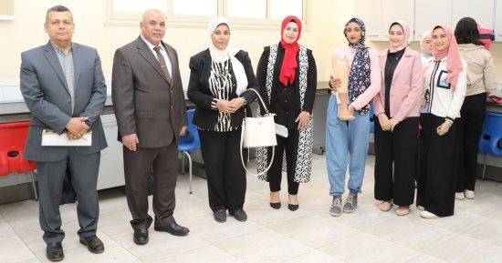 رئيس جامعة الدلتا التكنولوجية يشهد المشاريع التطبيقية لطلاب برنامج تكنولوجيا الأطراف