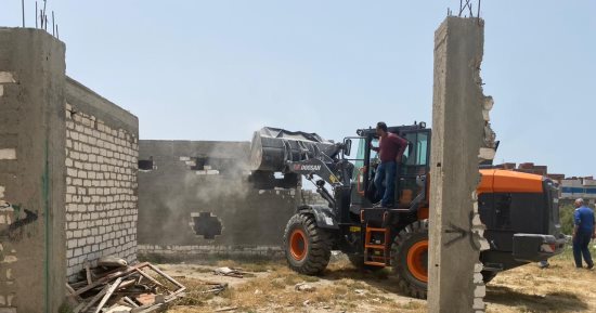 إزالة 12 حالة تعد على أملاك الدولة بحى شرق الإسكندرية ضمن الموجة 21
