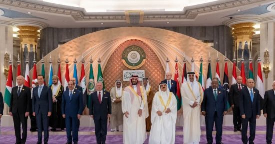 رؤساء أحزاب ونواب عن كلمة الرئيس السيسى فى القمة العربية: رسائل مهمة أهمها ضرورة الحفاظ على الدولة الوطنية ومؤسساتها.. تلخيص لحل أزمات المنطقة فى عمل عربى مشترك.. ويؤكدون: كشفت حجم ما تواجهه المنطقة من تحديات