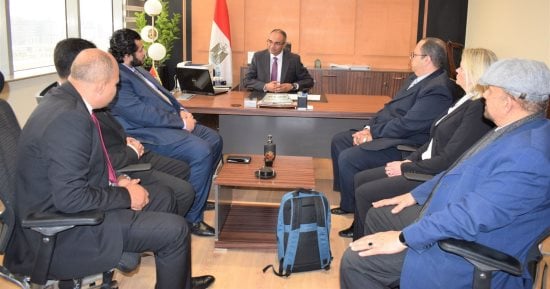 نائب وزير الإسكان يبحث مع شركات كرواتية وسعودية توطين صناعة طلمبات المياه
