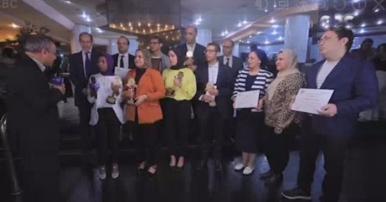 جابر القرموطى يحتفى بحصول 12 صحفيا من "اليوم السابع" على جوائز نقابة الصحفيين فى "مانشيت".. أكرم القصاص: ليهم عزومة كباب.. والزملاء: نشعر بالفخر بحصولنا على التكريمات المتواصلة.. صور