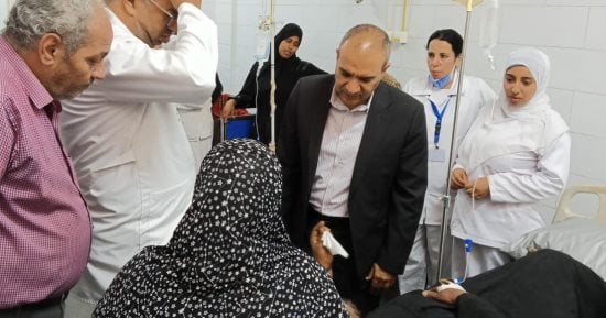 صرف إعانة عاجلة للأسر المتضررة في انهيار منزل بقنا.. صور