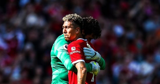 فيرمينو يودع جماهير ليفربول بالدموع.. فيديو وصور