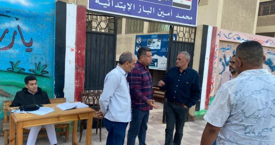 وكيل تعليم الدقهلية يتفقد مركز توزيع أسئلة الدبلومات الفنية