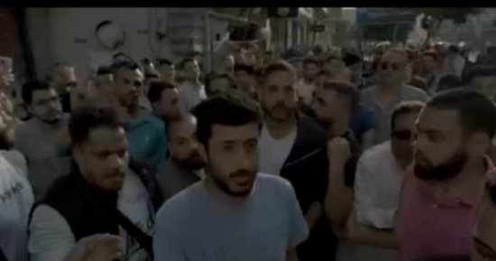 أمير كرارة يصور البعبع فى وسط البلد والجمهور يلتف حوله.. صور