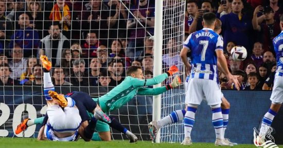 ريال سوسيداد يتقدم على برشلونة 1-0 في شوط أول بالدوري الإسباني.. فيديو