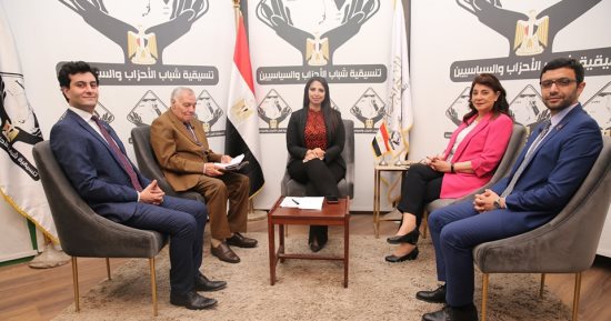 التنسيقية تطلق صالونات ثقافية حول نتائج جلسات الحوار الوطني ما بين الوصاية والهوية.. درية شرف الدين: يجب زرع الانتماء داخل الشباب.. علي بدر: يجب تعديل قانون الولاية.. ونائب: 30 يونيو حافظت على الهوية المصرية
