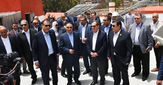 وزير البترول يضع حجر الأساس لشركة شمال أبوقير للمغذيات الزراعية 
