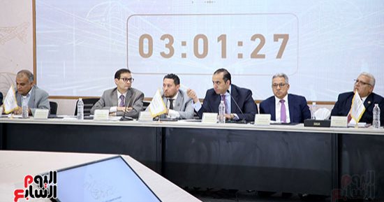 الحوار الوطنى يواصل اليوم جلساته النقاشية لاستكمال المسيرة نحو الجمهورية الجديدة.. قانون المجالس المحلية وموضوعات لجنة الأحزاب السياسية على مائدة المحور السياسى.. وحضور قوى لمقررى اللجان من أعضاء "التنسيقية"