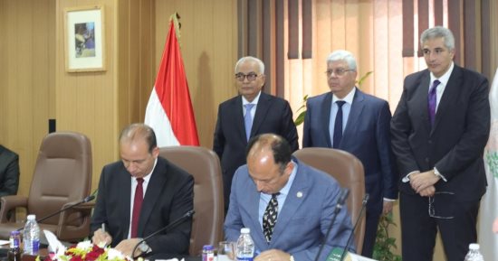 برتوكول تعاون مشترك بين جامعتى حلوان والمنصورة لتطوير التبادل والعلاقة البحثية