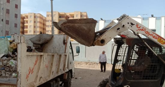 تكثيف الحملات اليومية للنظافة وصيانة الإنارة العامة وإزالة الإشغالات بالإسماعيلية
