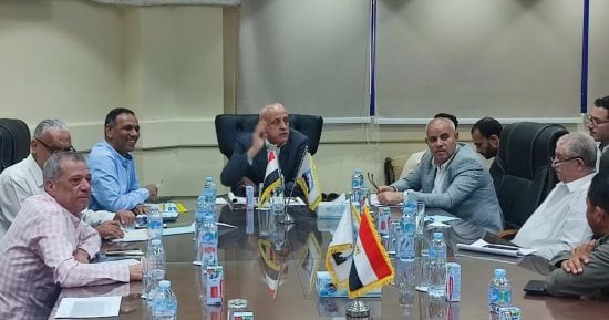 مسئولو "الإسكان" يتابعون سير العمل بالمرحلة الثانية بسكن الموظفين بالعاصمة الإدارية