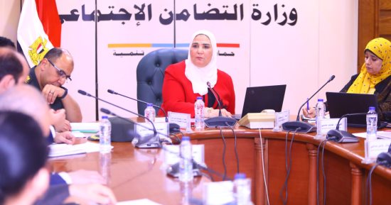 وزيرة التضامن :نستهدف إخراج الأسر من دائرة "العوز" إلى دائرة الإنتاج  لتحسين جودة حياتهم