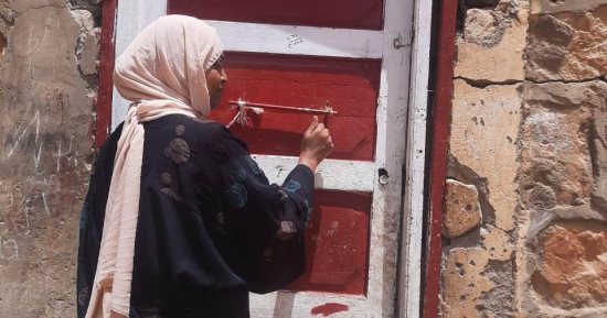 حياة كريمة.. تنفيذ 2500 زيارة منزلية ضمن حملة طرق الأبواب فى أسوان "صور"