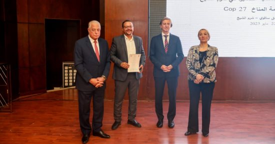 وزارة الطيران: تعميم مشروع الطاقة الشمسية بمطار شرم الشيخ لكل المطارات ضرورة