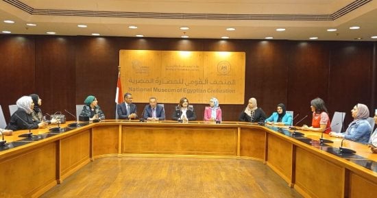 وزيرة الهجرة تزور متحف الحضارة وتتفقد المعارض الفنية بالمتحف