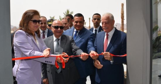 3 وزراء ومحافظ جنوب سيناء يفتتحون المبنى الجديد لمجلس مدينة شرم الشيخ.. صور