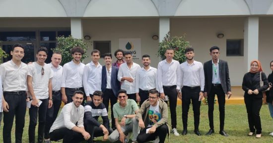 جامعة المنصورة الجديدة تنظم زيارة ميدانية لطلاب هندسة البترول لشركات إسالة الغاز