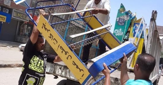 استجابه لشكاوى المواطنين.. رفع 300 مخالفة إشغالات بميادين الجيزة والمنيب