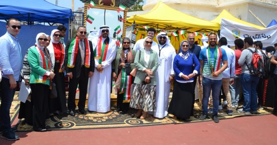رئيس جامعة الإسكندرية يفتتح معرض التراث الثقافى للجاليات والطلاب الوافدين