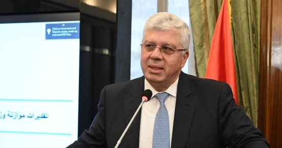 عاشور: الذكاء الاصطناعى يستخدم فى عدة مجالات منها الزراعة والرعاية الصحية