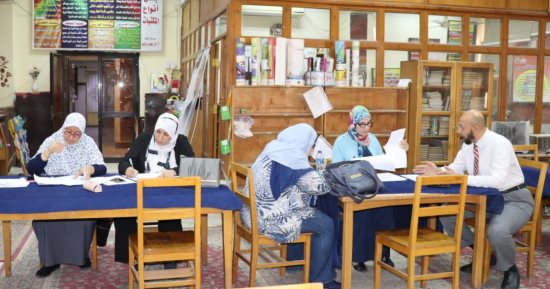 طلاب الشهادة الإعدادية بالقاهرة يختتمون الامتحانات بمادة العلوم